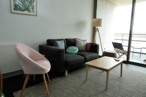 Lake view city apartment with free parking